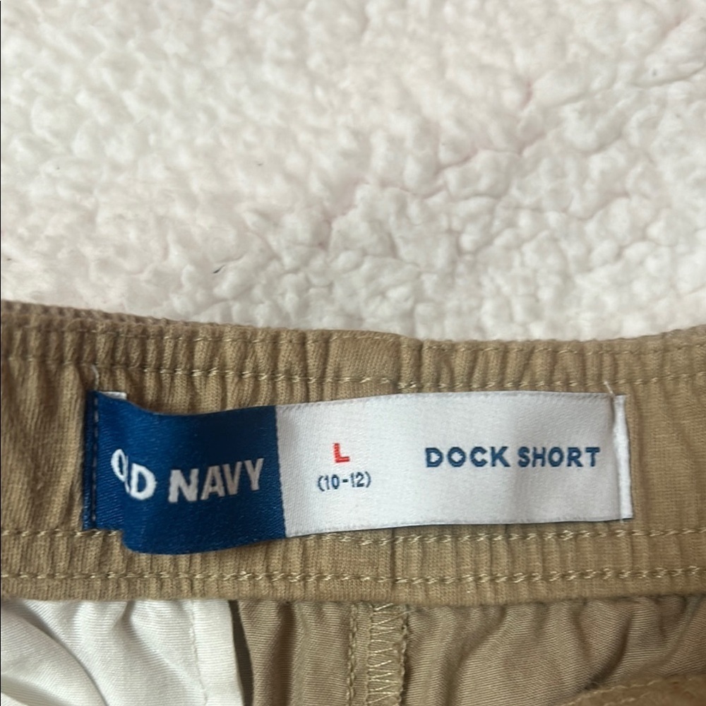 Old Navy Tan Elastic Waist Relaxed Fit Shorts - Picture 2 of 9